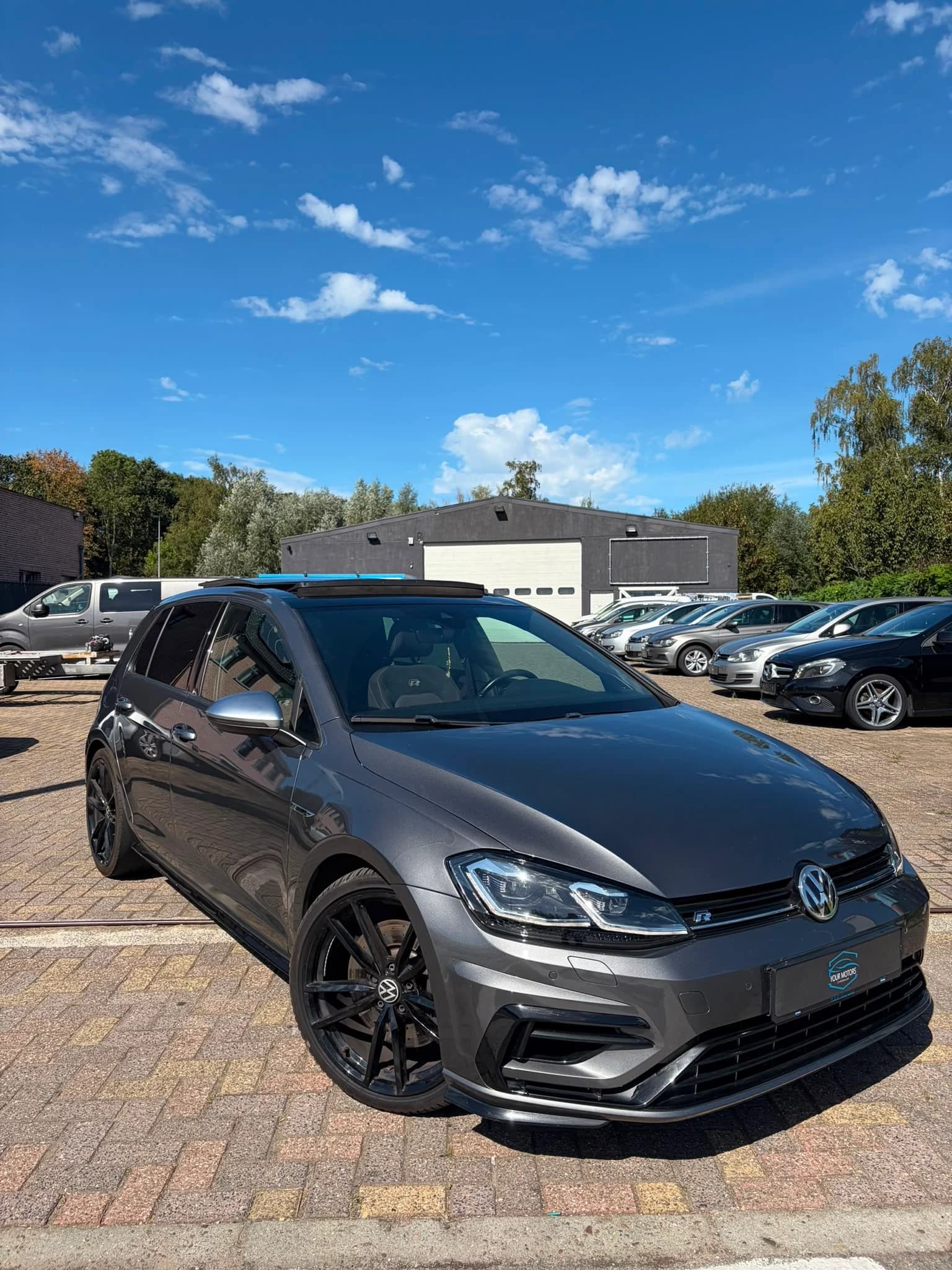 Volkswagen Golf R VII 2.0 TSI R 4MOTION BLUEMOTION/ PANO / ALCANTARA 2018 tweedehands te koop — YOUR MOTORS Sint-Niklaas