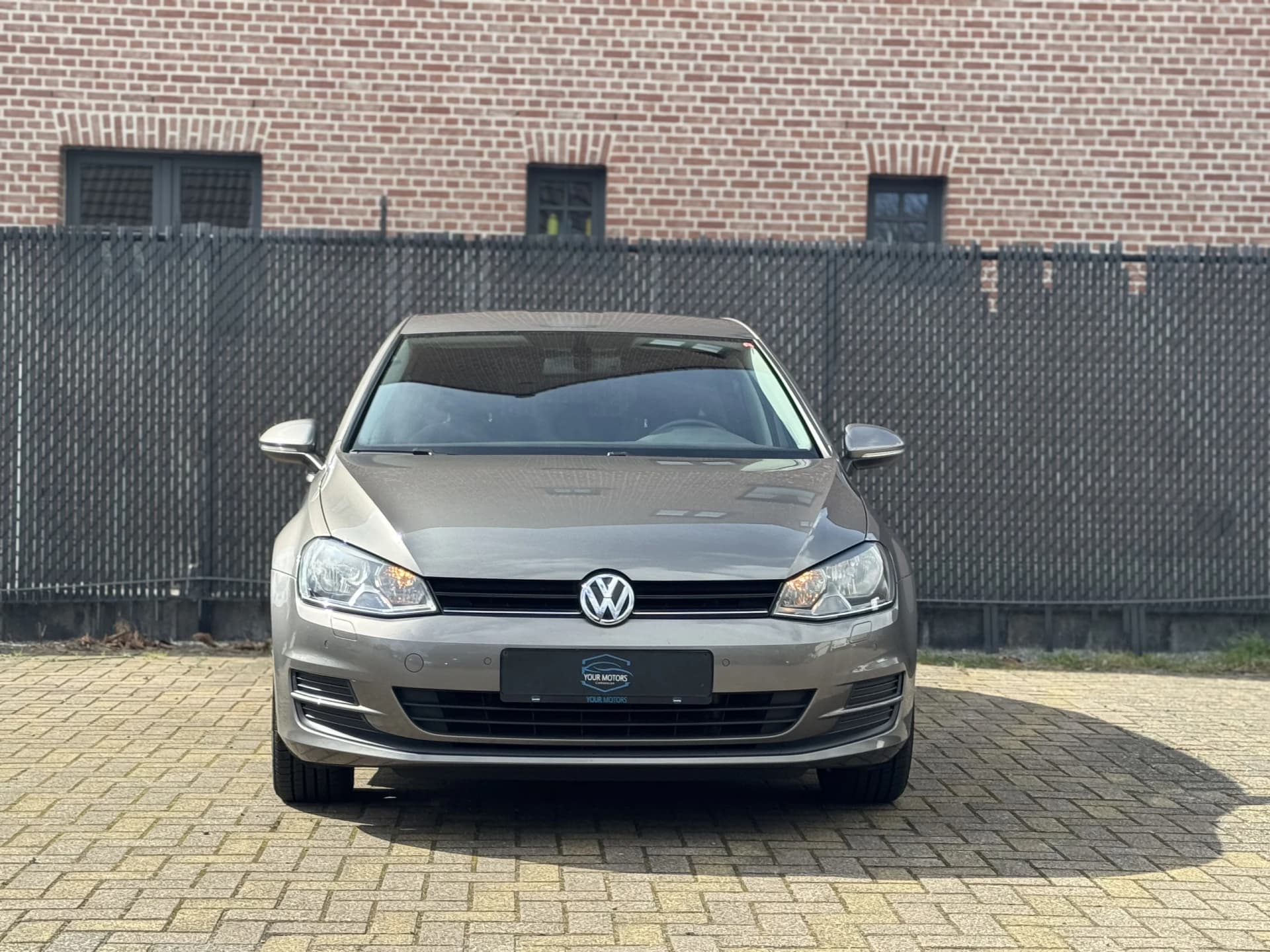 Volkswagen Golf TRENDLINE BLUEMOTION TECH tweedehands te koop bij YOUR MOTORS Sint-Niklaas — foto 2