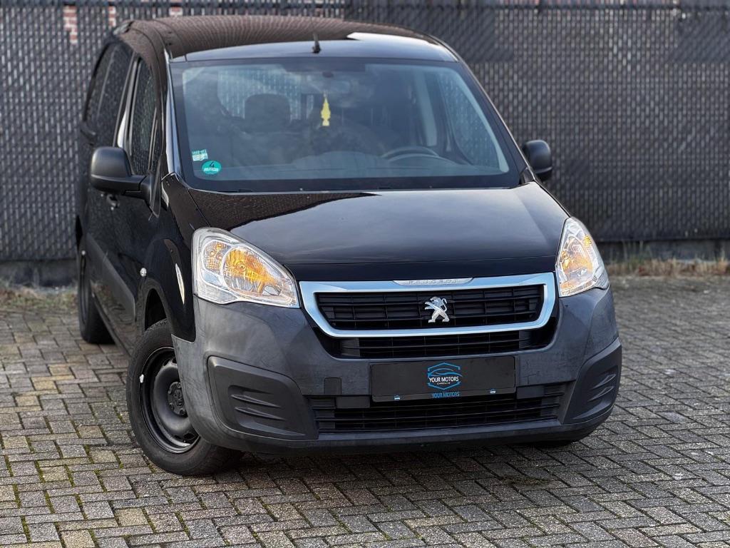 Peugeot Partner L1 Lichte vracht 2017 Benzine 70DKM 2017 - 70.000 km - YOUR MOTORS