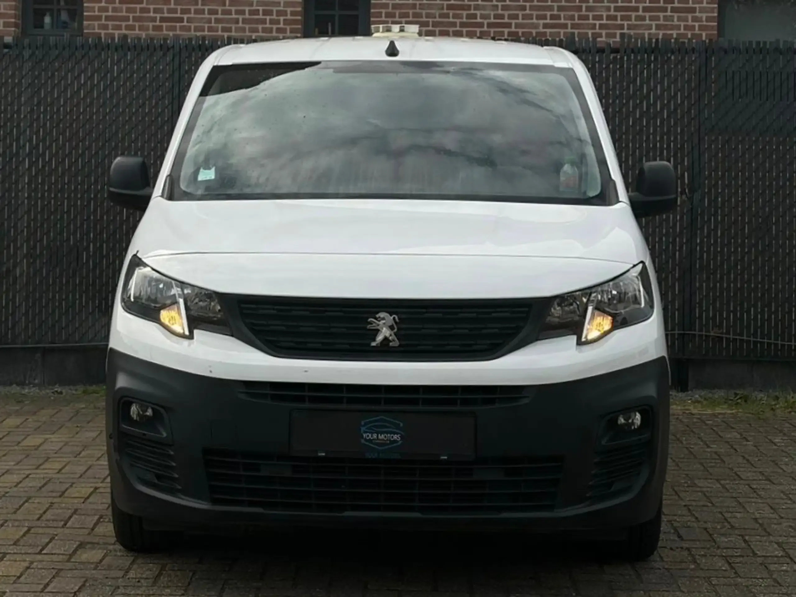 Peugeot Partner 1.5 PREMIUM L1 53DKM LV 2021 - Detail 1