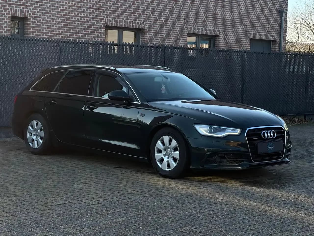 Audi A6 3.0 V6 QUATTRO S LINE - Detail 1