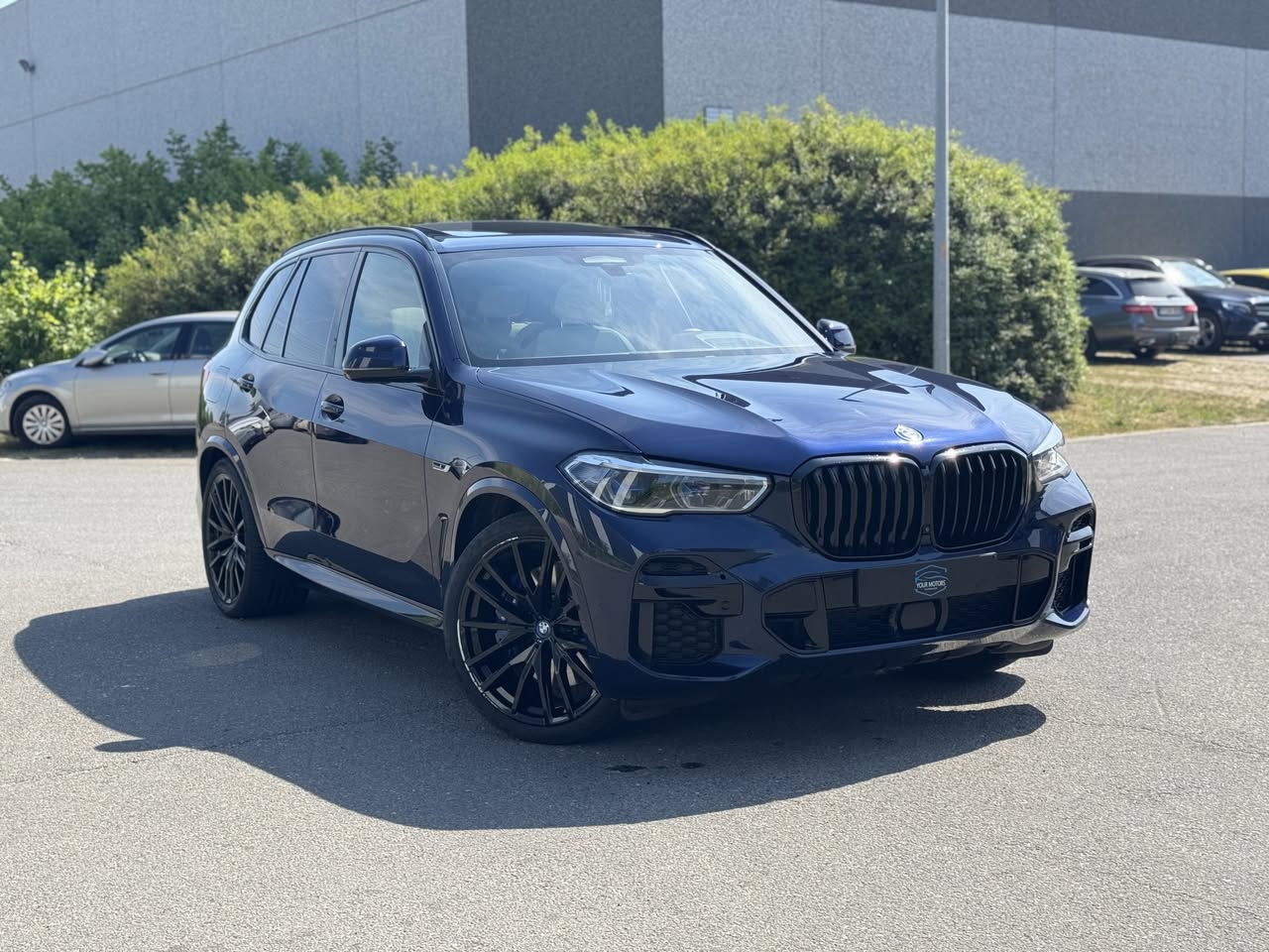 BMW X5 45E - Verkocht - YOUR MOTORS