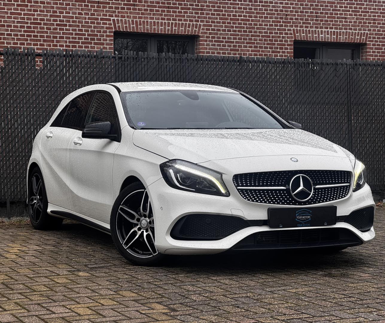 Mercedes Benz A180 AMG Sport - Verkocht - YOUR MOTORS