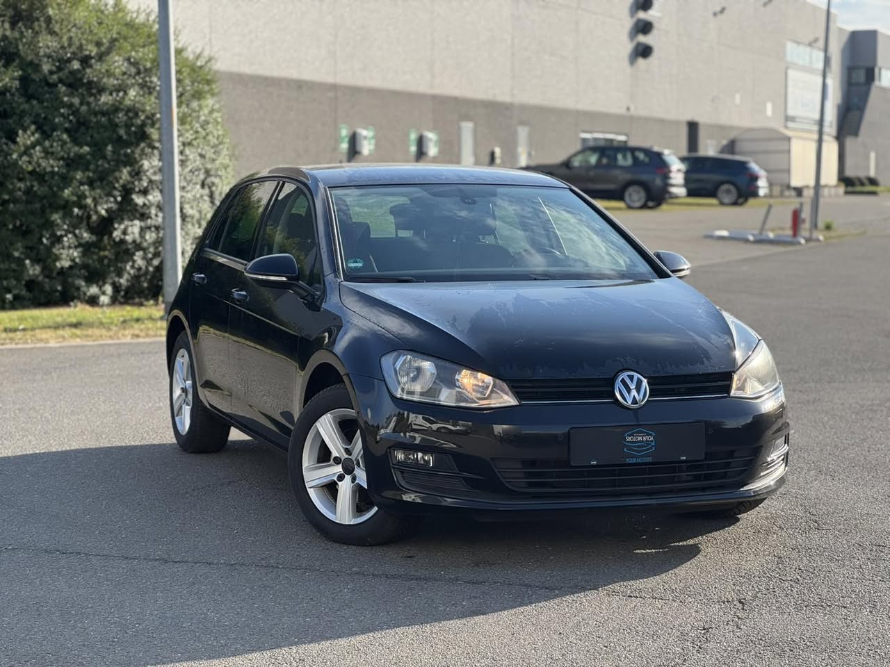 Volkswagen Golf VII Trendline Bluemotion Tech - Verkocht - YOUR MOTORS